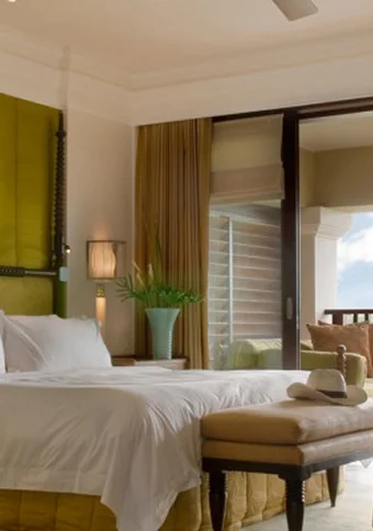 Rooms & Suites